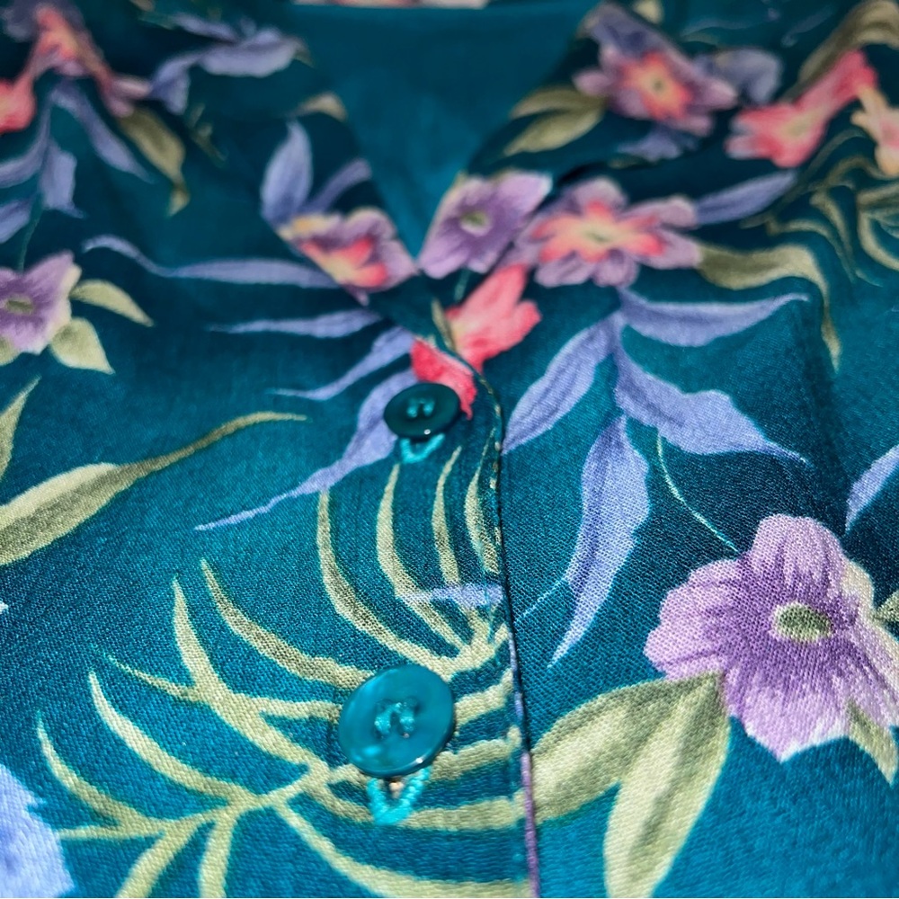 Jaclyn Smith Blue Floral Button Down Vintage Shirt - Picture 6 of 11
